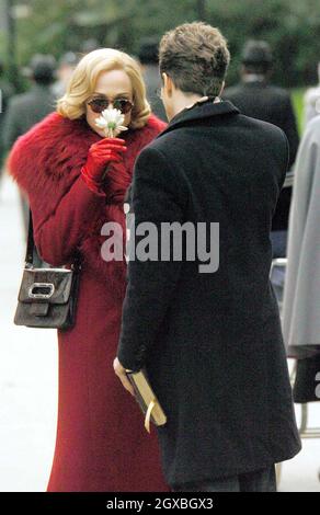 Frances O'Connor und Sam Rockwell am Set von 'Picadilly Jim in London. Stockfoto