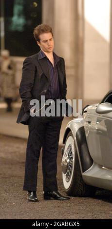 Frances O'Connor und Sam Rockwell am Set von 'Picadilly Jim in London. Stockfoto