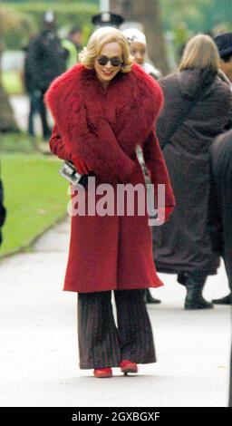Frances O'Connor und Sam Rockwell am Set von 'Picadilly Jim in London. Stockfoto