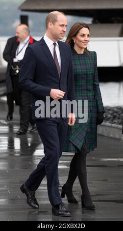 Prinz William, Herzog von Cambridge und Catherine, Herzogin von Cambridge, in einem schartannen Alexander McQueen-Kleid, eröffnen am 29. Januar 2019 offiziell das Victoria and Albert Museum in Dundee, Schottland. Stockfoto