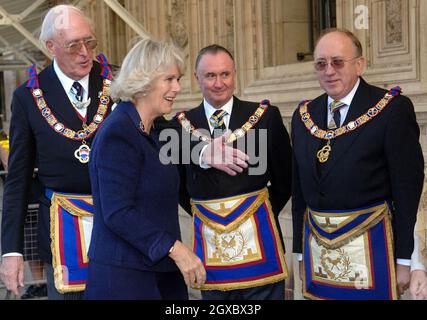 Camilla, Herzogin von Cornwall trifft am 26. Oktober 2006 in der Royal Albert Hall in London auf Freimaurer aus der Grand Lodge der Mark Master Freimaurer. Anwar Hussein/EMPICS Entertainment Stockfoto