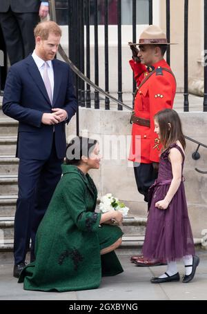 Der Herzog und die Herzogin von Sussex in einem grünen Erdem-Mantel und -Kleid nehmen am 11. März 2019 an einer Jugendveranstaltung des Commonwealth Day im Canada House in London Teil. Stockfoto