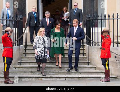 Der Herzog und die Herzogin von Sussex in einem grünen Erdem-Mantel und -Kleid nehmen am 11. März 2019 an einer Jugendveranstaltung des Commonwealth Day im Canada House in London Teil. Stockfoto