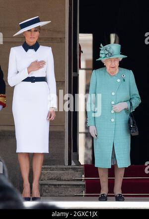 Am ersten Tag des Staatsbesuches von US-Präsident Donald Trump in Großbritannien am 03. Juni 2019 nehmen Königin Elizabeth II und US-First Lady Melania Trump an einer feierlichen Begrüßung im Buckingham Palace Teil. Stockfoto