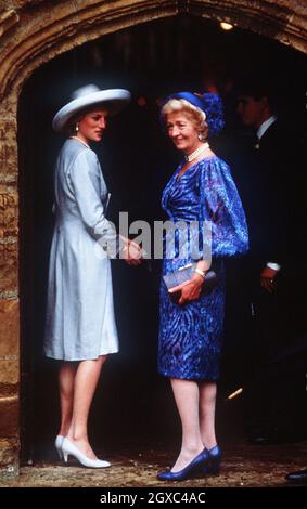 Diana, Prinzessin von Wales und ihre Mutter Frances Shand Kydd in Althorp zur Hochzeit von Earl Spencer. Stockfoto