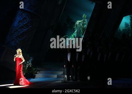 Die walisische Sängerin Katherine Jenkins tritt bei den Classical Brit Awards 2007 (Classical Brits) auf, die am 3 2007. Mai in der Royal Albert Hall in London stattfinden. Stockfoto