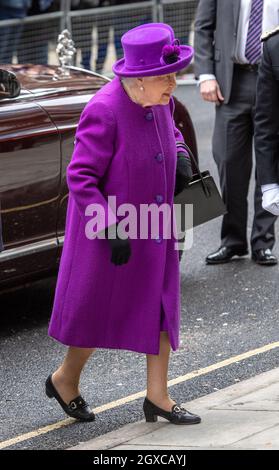 Am 19. Februar 2020 eröffnet Queen Elizabeth II in London die neuen Räumlichkeiten der Royal National HNO- und Eastman Dental Hospitals Stockfoto