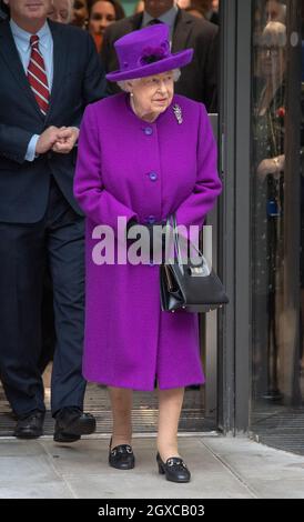 Am 19. Februar 2020 eröffnet Queen Elizabeth II in London die neuen Räumlichkeiten der Royal National HNO- und Eastman Dental Hospitals Stockfoto