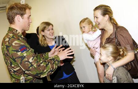 Prinz William besucht Unterkünfte für Marinefamilien in Helensburgh, Schottland. Stockfoto