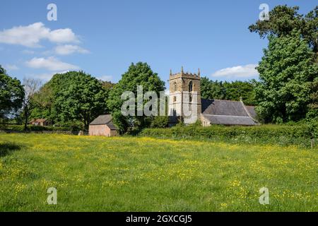 St. Peter's Church auf dem Viking Way in Normanby le Wold, Lincolnshire Wolds AONB, Lincolnshire Stockfoto