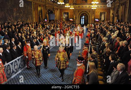 Königin Elizabeth II. Und Prinz Philip, Herzog von Edinburgh, nehmen an der Eröffnung des Parlaments Teil Stockfoto