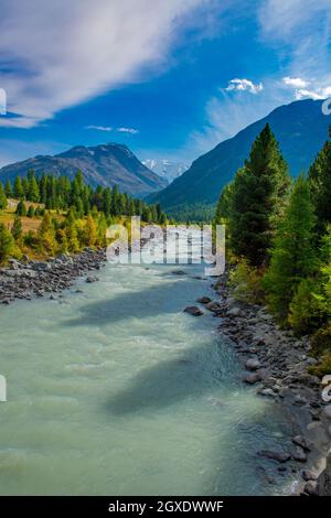 Val Roseg mit dem pizzo bernina im Hintergrund Stockfoto