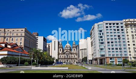 RIO DE JANEIRO, BRASILIEN – 30. DEZEMBER 2019: Kirche Candelaria (Igreja de Nossa Senhora da Candelária) Stockfoto