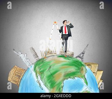 Geschäftsmann entdeckt neue Reiseziele in der Welt Stockfoto