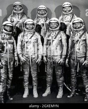 Gruppenportrait der Original Seven Astronauts für das Mercury-Projekt: (L bis R) Schirra, Walter-M; Slayton, Donald : Glenn, John-W; Zimmermann, Scott. Shepard, Alan -B; Grissom, Virgil-L: Cooper, L-Gordon Stockfoto