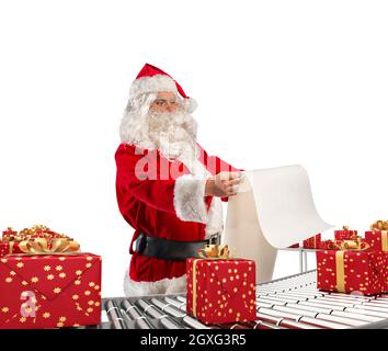 3D-Rendering weihnachtsmann Überprüfung auf Liste Weihnachten Geschenk-Boxen und auf Förderrolle gewickelt Stockfoto