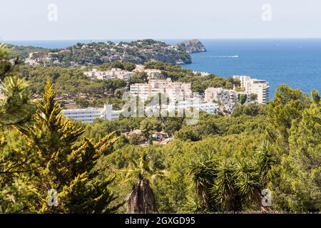 Panorama der Bucht fotografiert Paguera aus dem Berg an der Costa De La Calma. Stockfoto