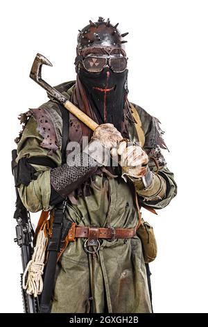 Nukleare Post-Apokalypse. Studioaufnahme des Überlebenden in Fetzen Stockfoto