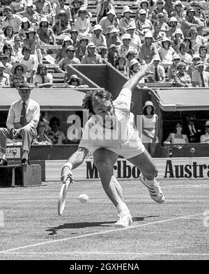 John Newcombe, Australian Open 1976, Viertelfinale, Kooyong Lawn Tennis Club, 26. Dez. 1975 - 4. Jan.1976, Melbourne. Stockfoto