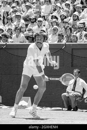 John Newcombe, Australian Open 1976, Viertelfinale, Kooyong Lawn Tennis Club, 26. Dez. 1975 - 4. Jan.1976, Melbourne. Stockfoto