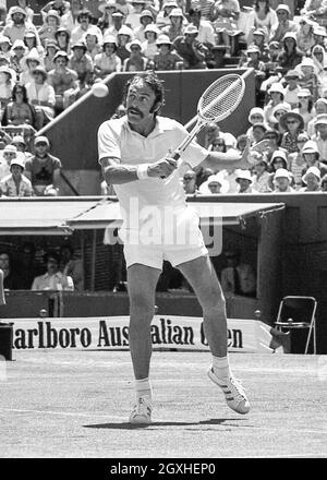 John Newcombe, Australian Open 1976, Viertelfinale, Kooyong Lawn Tennis Club, 26. Dez. 1975 - 4. Jan.1976, Melbourne. Stockfoto