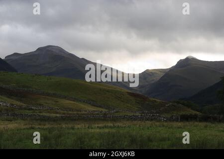 Berge beim Anflug auf Ben Nevis in den schottischen Highlands in der Nähe von Fort William Stockfoto