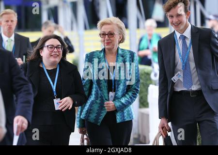 MANCHESTER, GROSSBRITANNIEN. 5. OKTOBER Andrea Leadsom MP, ehemalige Staatssekretärin für Wirtschaft, Energie und Industriestrategie, am dritten Tag der Konferenz der Konservativen Partei in Manchester Central, Manchester, am Dienstag, den 5. Oktober 2021. (Kredit: MI Nachrichten) Kredit: MI Nachrichten & Sport /Alamy Live Nachrichten Stockfoto