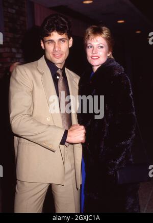 Steven Bauer und Melie Griffith um die 1980er Jahre. Quelle: Ralph Dominguez/MediaPunch Stockfoto