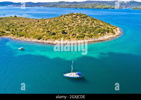 Zadar Archipel Galesnjak Insel Küste Segelbucht Luftbild, Dalmatien Region von Kroatien Stockfoto