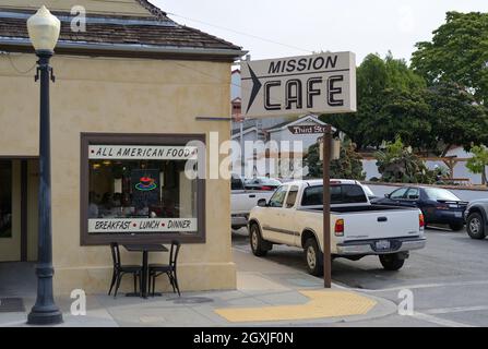 Das Mission Cafe in der historischen Innenstadt von San Juan Bautista, CA Stockfoto