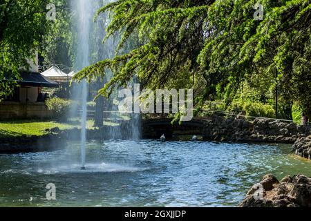 Guss eines Brunnens in der Villa Comunale von Benevento Stockfoto