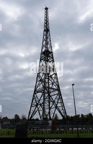 Gliwice, Polen - 25. September 2021. Gliwice Funkturm und Sender. Hier inszenierte die deutsche SS einen polnischen Angriff, der später als Rechtfertigung benutzt wurde Stockfoto