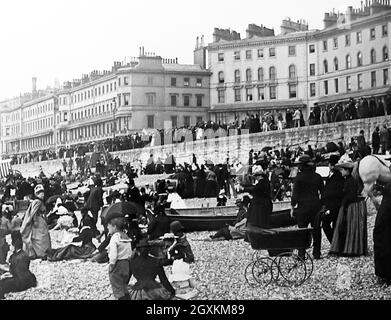 Hastings Strand und Promenade, viktorianische Zeit Stockfoto