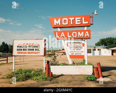 Motel La Loma Vintage-Schild, an der Route 66 in Santa Rosa, New Mexico Stockfoto