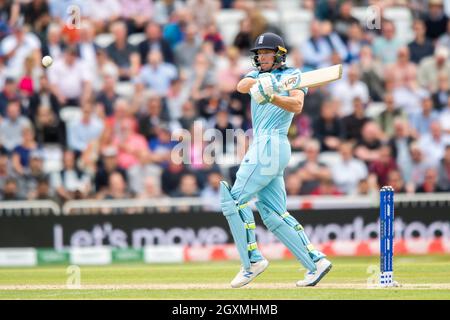 Englands Jos Buttler Fledermäuse Stockfoto