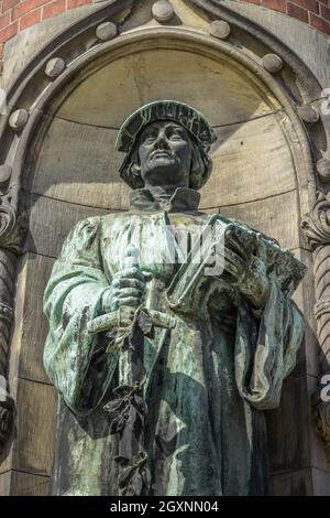 Denkmal, Huldrych Zwingli, Zwingli Kirche, Rudolfstrasse, Friedrichshain, Berlin, Deutschland Stockfoto