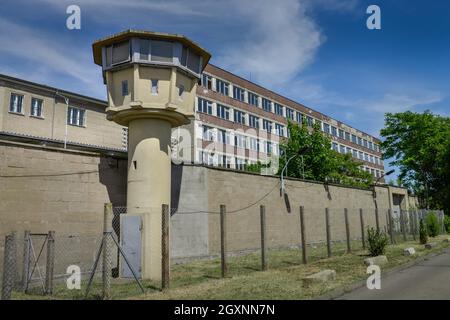 Wachturm, Stasi-Gedenkstätte, Genslerstraße, Hohenschoenhausen, Lichtenberg, Berlin, Deutschland Stockfoto