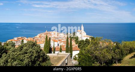 Piran an der Adriaküste, Stadtbild von der Stadtmauer, Piran, Istrien, Slowenien Stockfoto