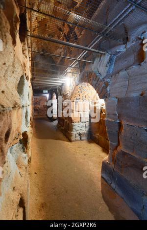 Kasematten, kugelsichere Verteidigungspassagen in Bastionen der Nürnberger Kaiserburg, der Altstadt von Seebald, Nürnberg, Mittelfranken, Franken Stockfoto