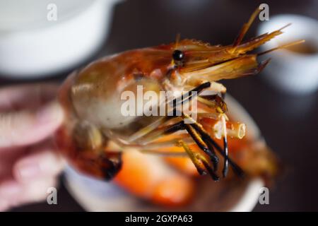 Gegrillte Garnelen, Fisch und Meeresfrüchte im thailändischen Stil Stockfoto