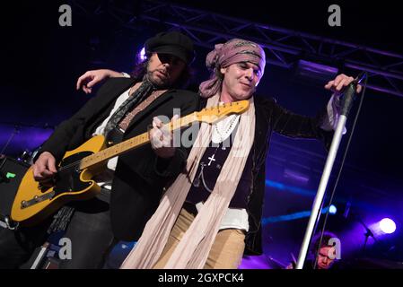 Die Quireboys (Spike und Guy Griffin) live in einem Konzert im Birmingham The Mill, 08. Dezember 2019. Live-Musikfotografie. Stockfoto