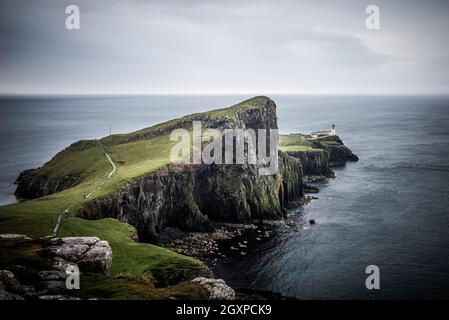 Atemberaubende Landschaften und Meereslandschaften der Inneren Hebriden-Insel Skye Stockfoto