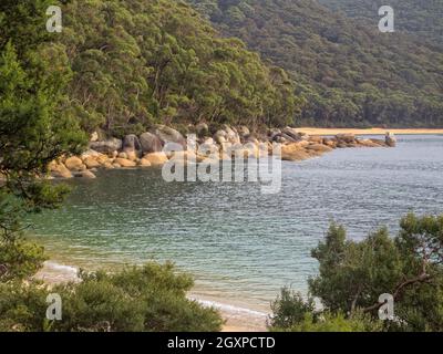 Refuge Cove auf der Ostseite der Promenade ist zu Fuß oder nur mit dem Boot erreichbar - Wilsons Promontory, Victoria, Australien Stockfoto