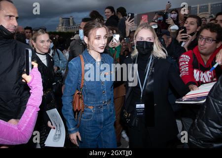 Paris, Frankreich. Am 05. Oktober 2021 findet die Louis Vuitton Damenmode Frühjahr/Sommer 2022 im Rahmen der Paris Fashion Week am 05. Oktober 2021 in Paris, Frankreich, statt. Foto von Laurent Zabulon/ABACAPRESS.COM Stockfoto