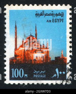 ÄGYPTEN - UM 1965: Briefmarke gedruckt von Ägypten, zeigt Moschee, um 1965 Stockfoto