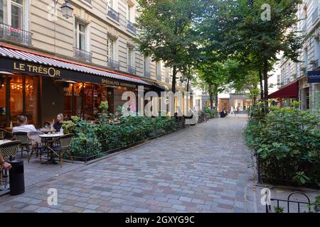 Paris, Rue du Tresor Stockfoto