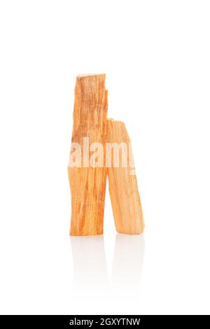 Palo santo Holz isoliert auf weißem Hintergrund. Stockfoto