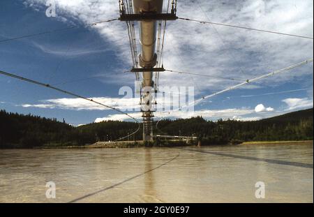 Die Trans-Alaska-Pipeline überquert den tanana-Fluss, Alaska Stockfoto