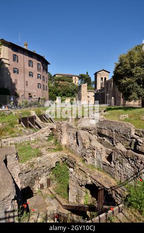 Ruinen des zweiten jüdischen Ghettos (Ghettarello) auf der Piazza di Monte Savello, Rom, Italien Stockfoto