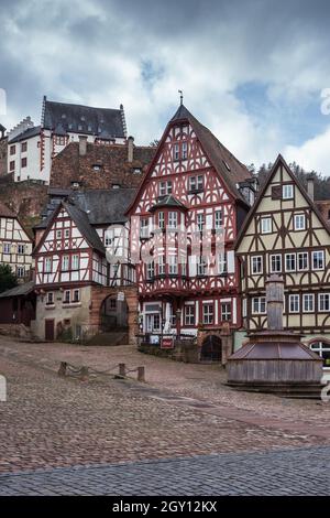 Marktplatz in Miltenberg am Main bei Mildenburg, Bayern, Deutschland Stockfoto